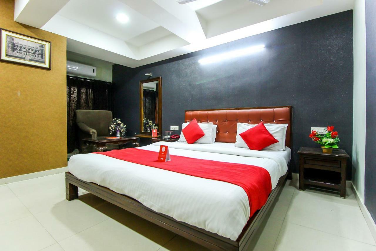 Hotel Seven Ahmedabad Exterior photo